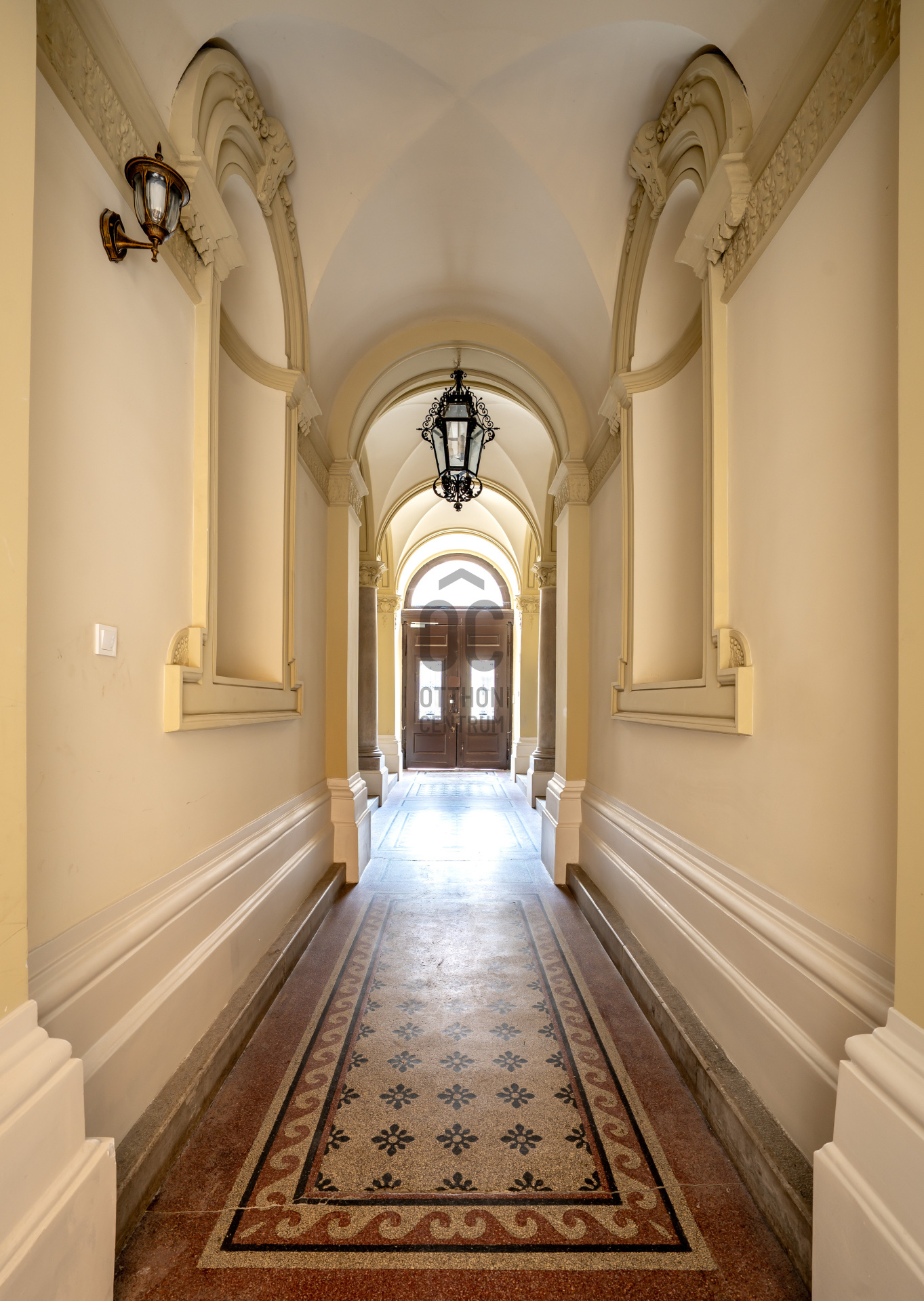 Gallery zoom image