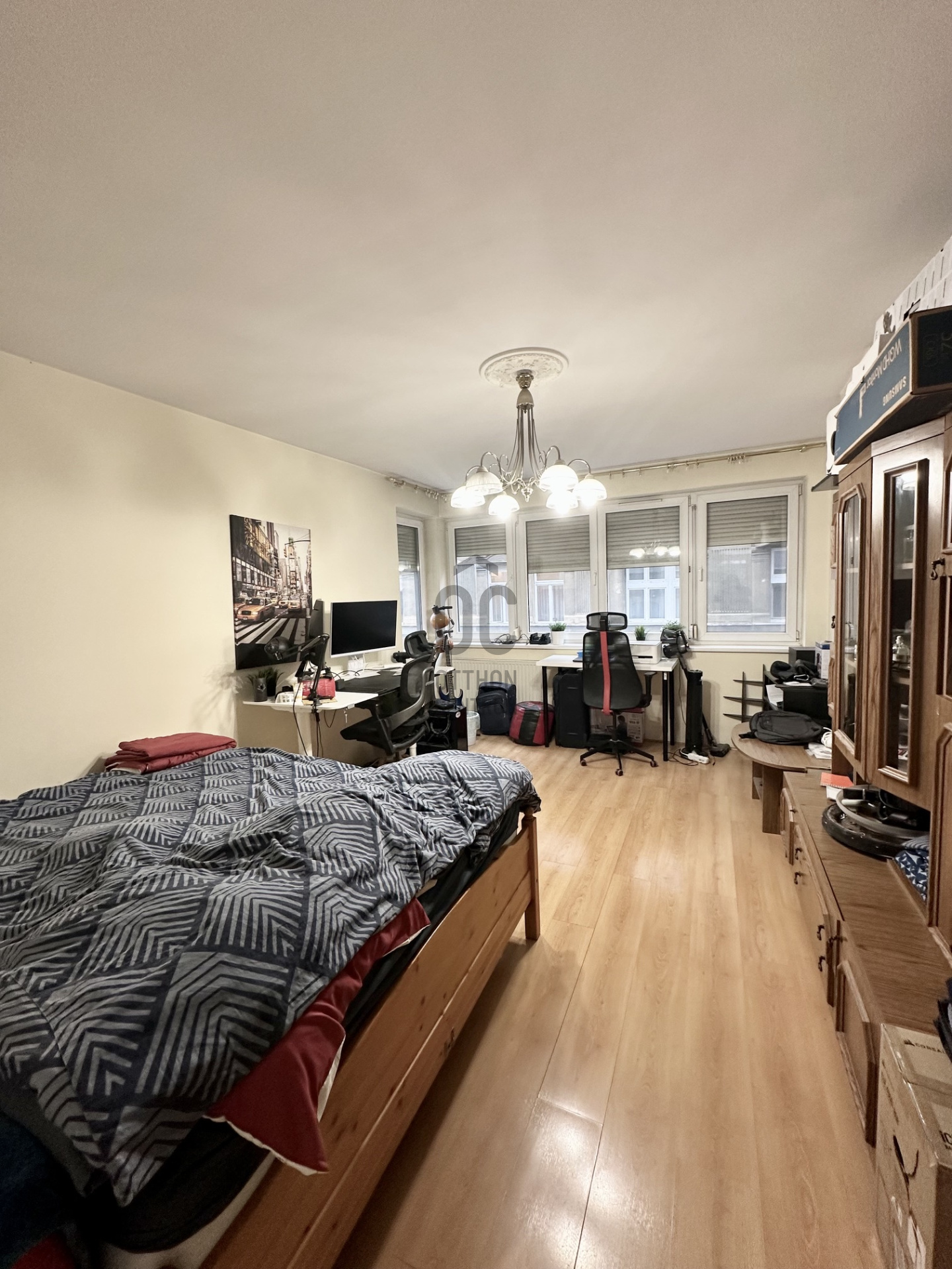 Gallery zoom image