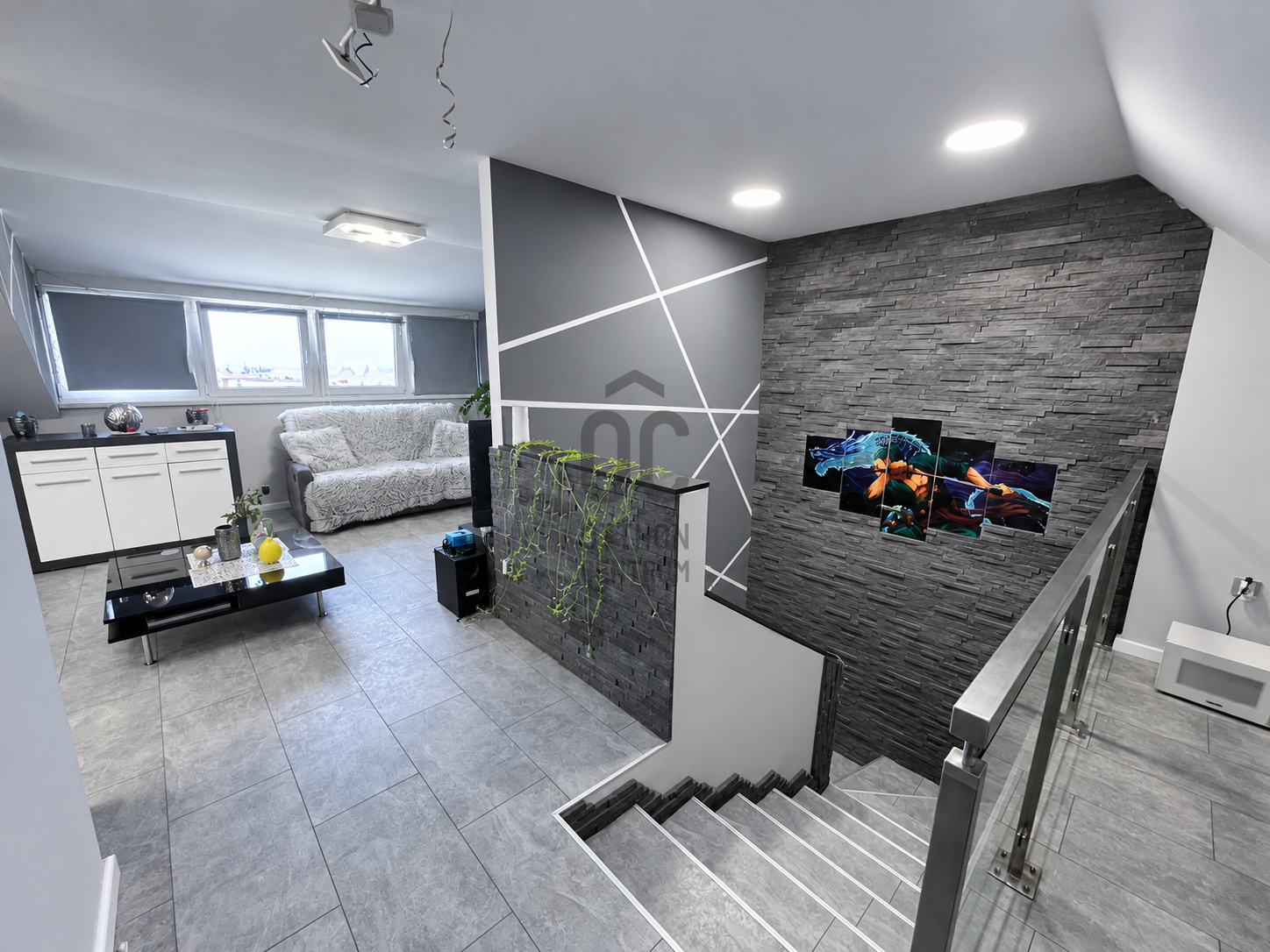 Gallery zoom image