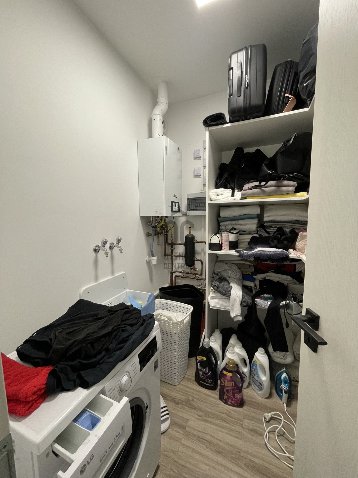 Gallery zoom image