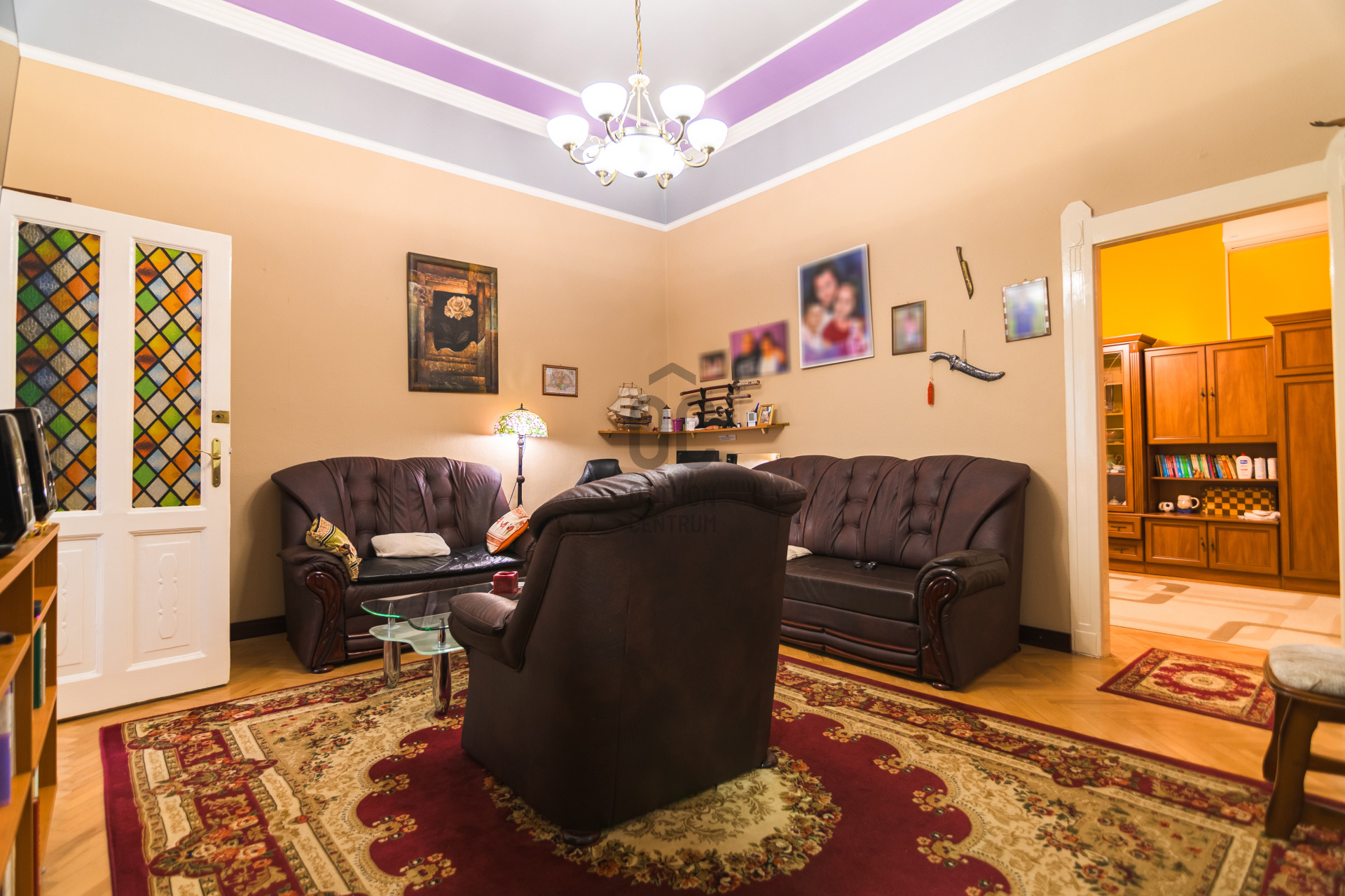 Gallery zoom image