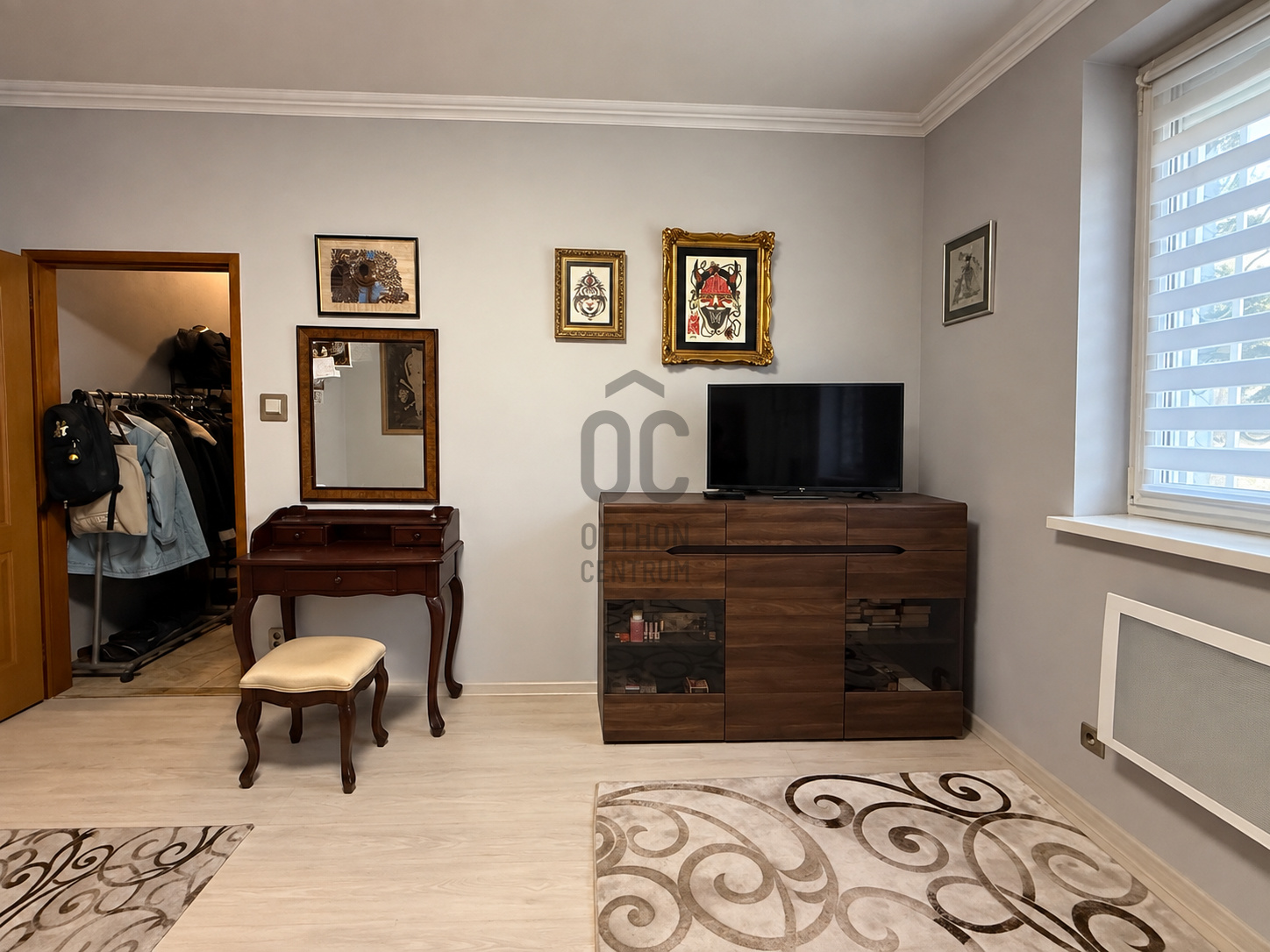 Gallery zoom image