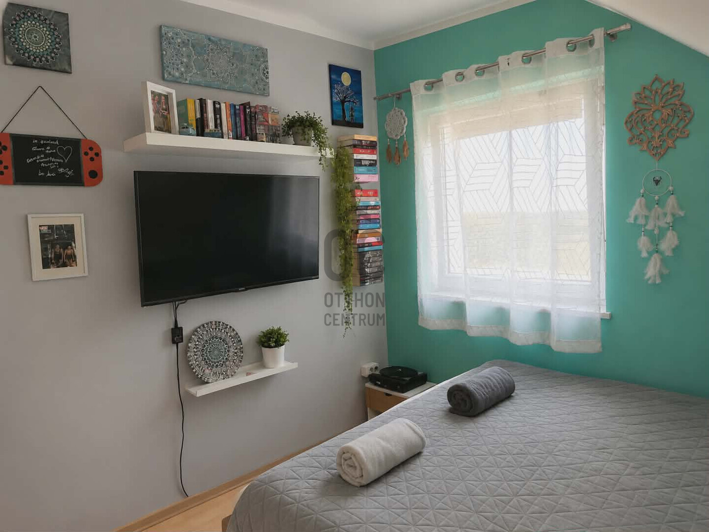 Gallery zoom image